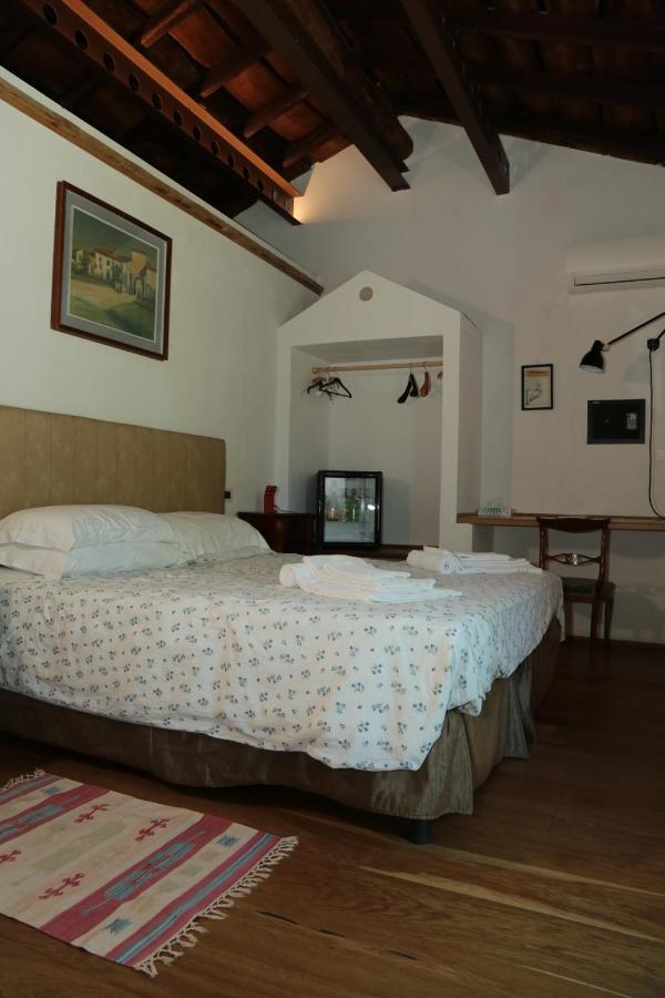 La Lepre Bianca Villa Cento  Exterior photo