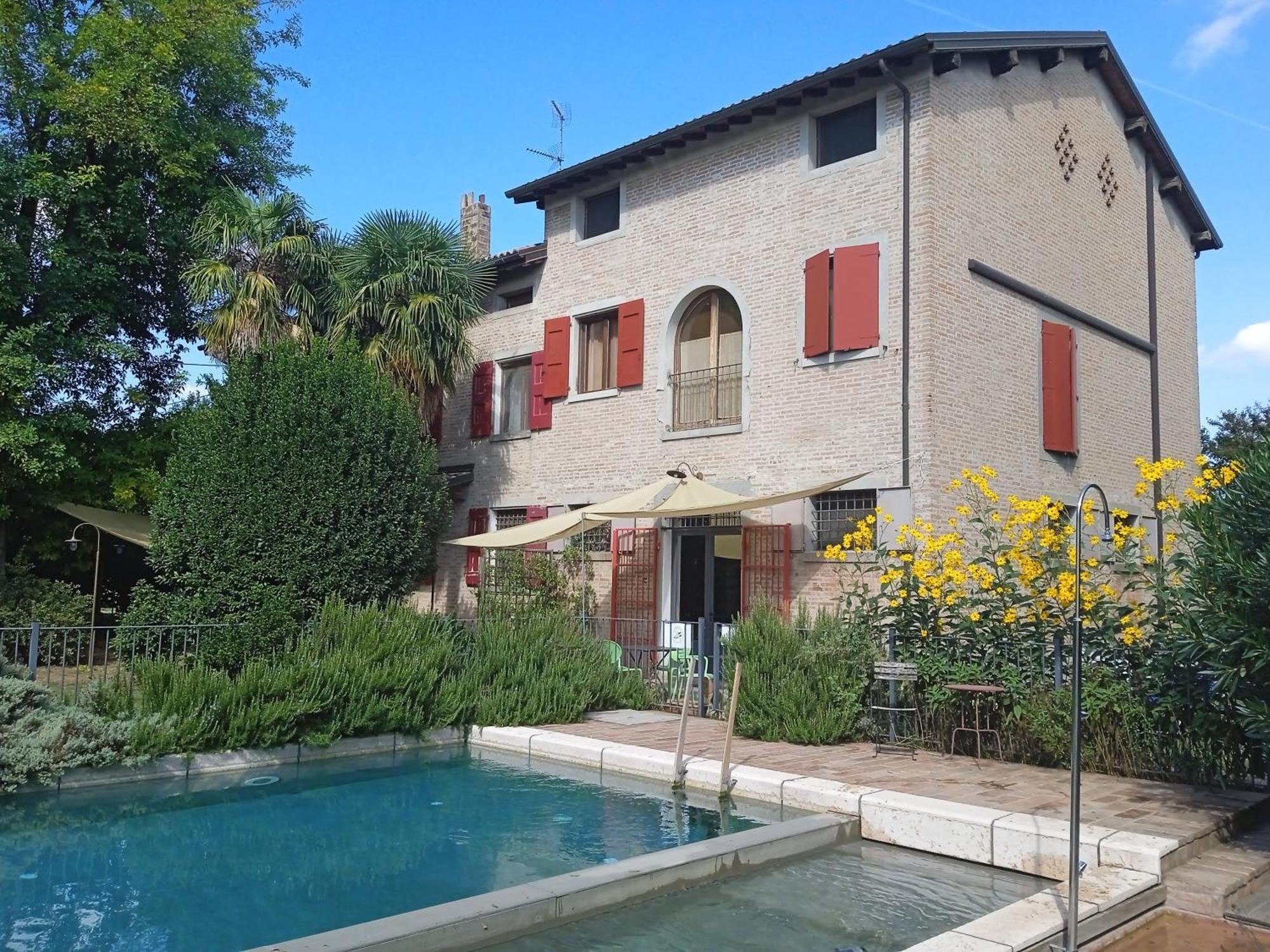 La Lepre Bianca Villa Cento  Exterior photo